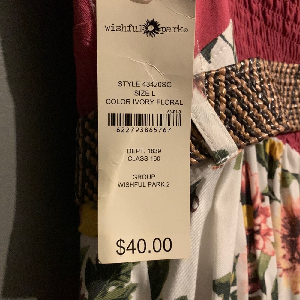 Dress - Picture 3 of 3